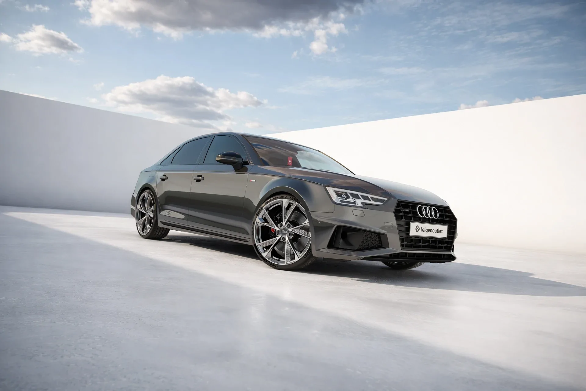 Audi A4 Limousine mit MAM RS6 in palladium front polish