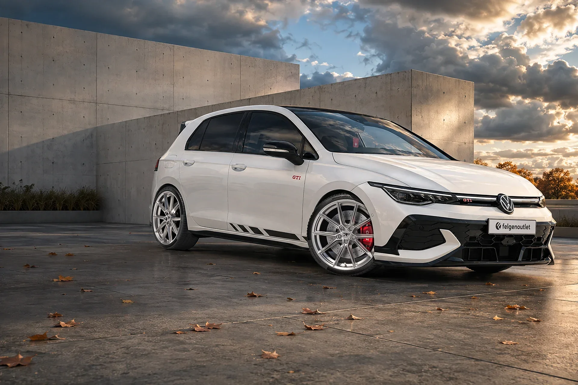 VW Golf 8 GTI Clubsport mit R³ Wheels R3H05 in hyper black silver