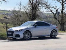 Customer photo from Lukas: R³ Wheels R3F03 FlowForged - hyper black silver